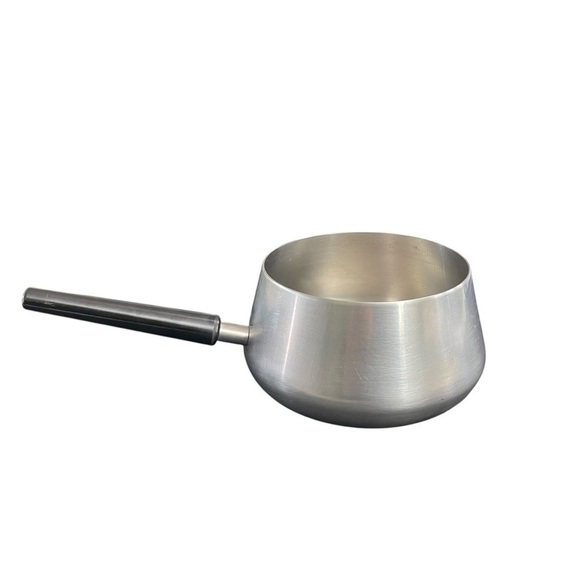 SIGG Switzerland Stainless Steel INOX 18/8 Fondue Pot
No Lid - Picture 2 of 10